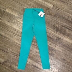 NWT - Beach Riot - Ayla Legging - Waterfall - Size M